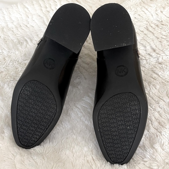 NEW! Michael Kors Black Leather Alane Flex Bootie (size 7) - Picture 3 of 9